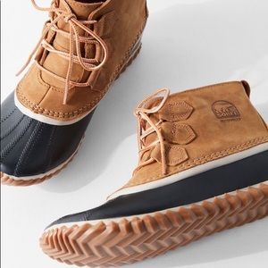 Sorel Out N About Leather Duck Boot